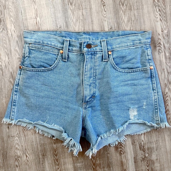 Wrangler Reworked Denim Shorts - Picture 2 of 3